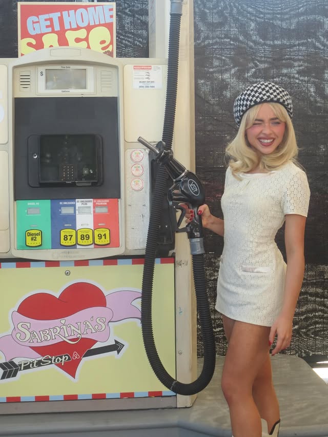 Sabrina Carpenter (640×852)