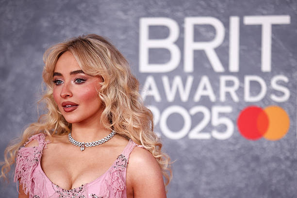 Sabrina Carpenter — BRITAIN-ENTERTAINMENT-MUSIC-AWARD-BRIT-PHOTOCALL