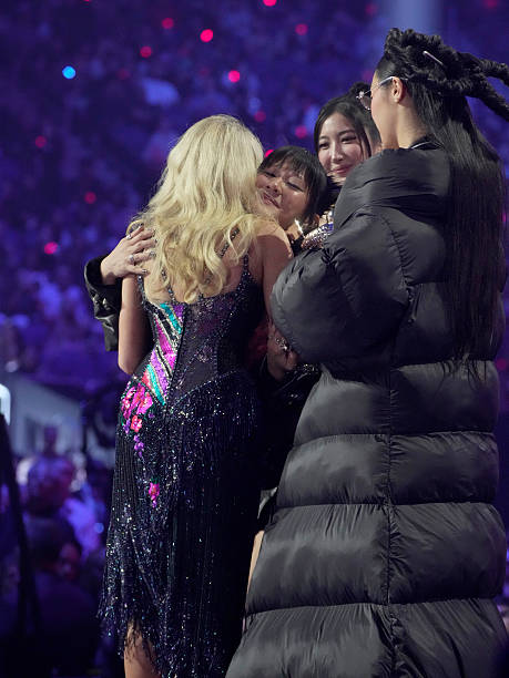 Sabrina Carpenter Accepts the Best Album Award