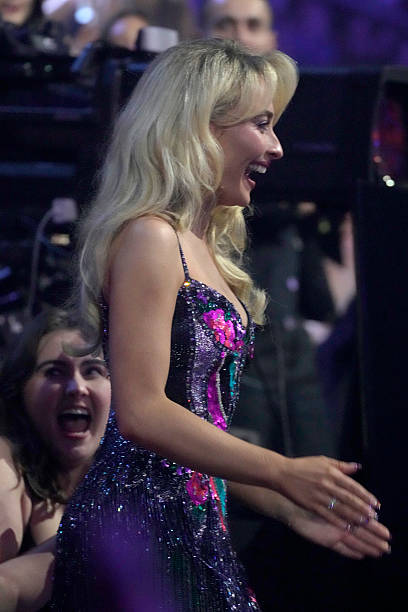 Sabrina Carpenter Accepts the Best Album Award