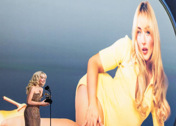 Sabrina Carpenter Accepts the Best Pop Vocal Album