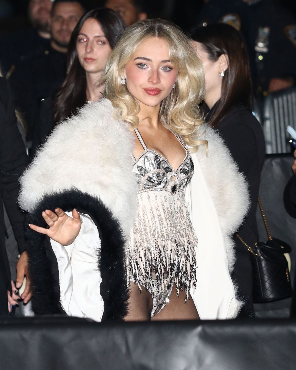 SABRINA CARPENTER Arrives at Met Gala After-Party in New York 05/05/2026 — frame 21/22 (1200×1500)