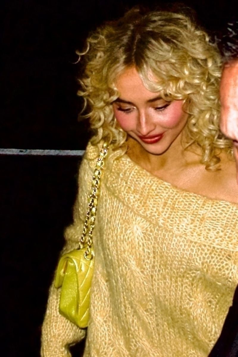 Sabrina Carpenter Arrives at Snl Cast Dinner