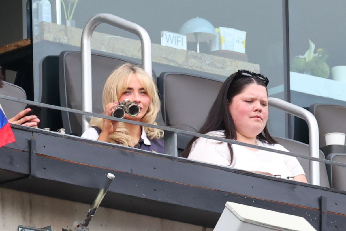 Sabrina Carpenter at 2026 Fifa World Cup Match Ecu