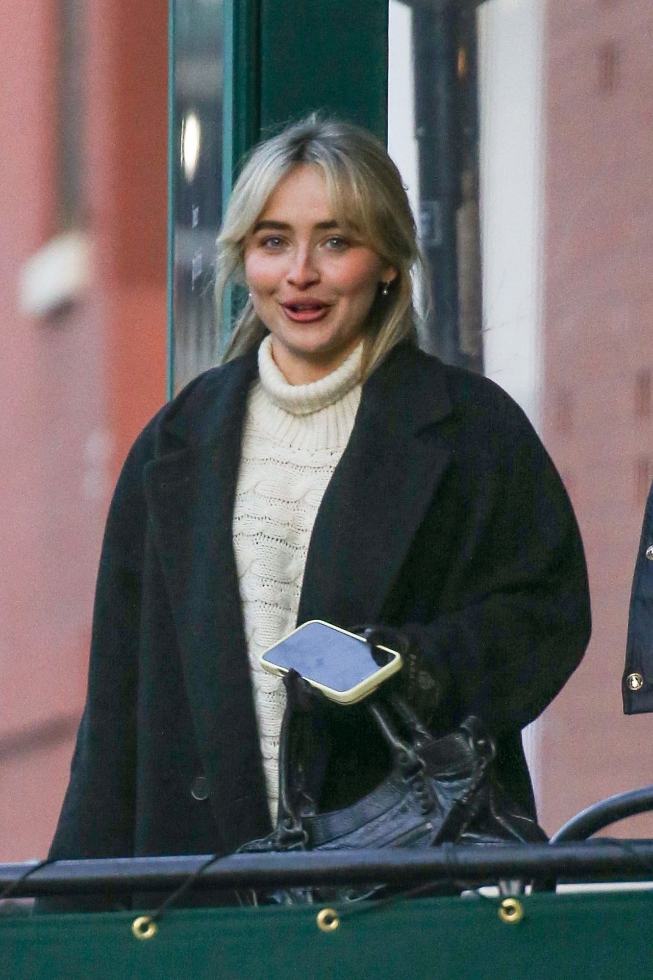 Sabrina Carpenter at Bar Pitti in New York City (1280×1920)