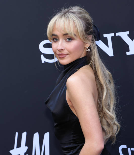 Sabrina Carpenter attends the 2023 Variety Hitmakers Brunch at NYA WEST on December 02, 2023 in Hollywood, California. — frame 3/3 (531×612)