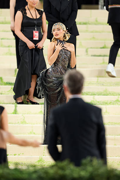 Sabrina Carpenter Attends the 2026 Met Gala Celebr
