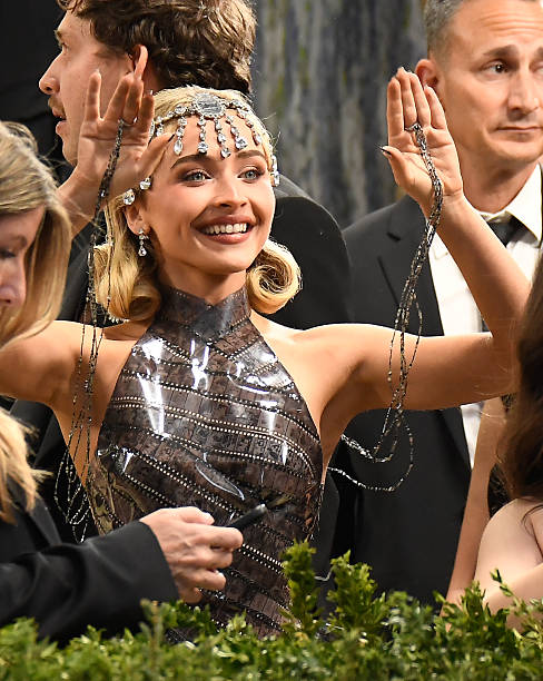 Sabrina Carpenter Attends the 2026 Met Gala Celebr