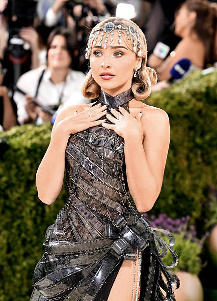 Sabrina Carpenter Attends the 2026 Met Gala Celebr