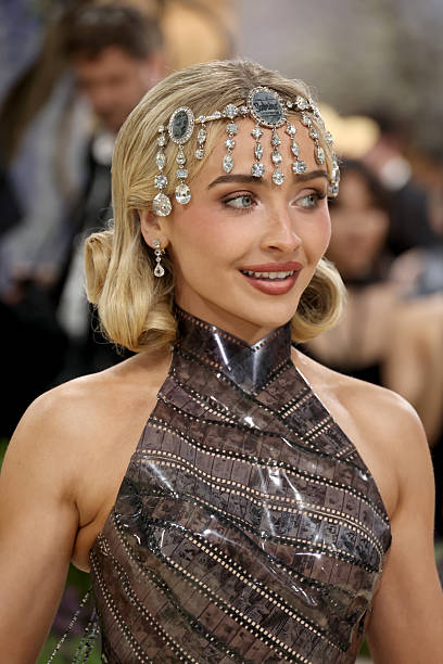 Sabrina Carpenter Attends the 2026 Met Gala Celebr