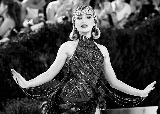 Sabrina Carpenter Attends the 2026 Met Gala Celebr
