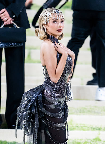Sabrina Carpenter Attends the 2026 Met Gala Celebr