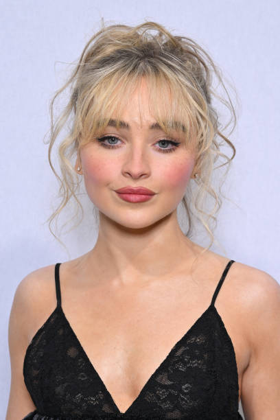 Sabrina Carpenter attends the Elie Saab Haute Couture Spring Summer 2023 show as part of Paris Fashion Week on January 25, 2023 in Paris, France. — frame 7/7 (408×612)