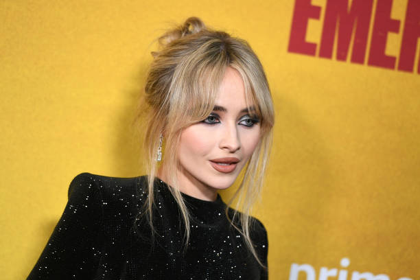 Sabrina Carpenter Attends the Los Angeles Premiere (612×408)