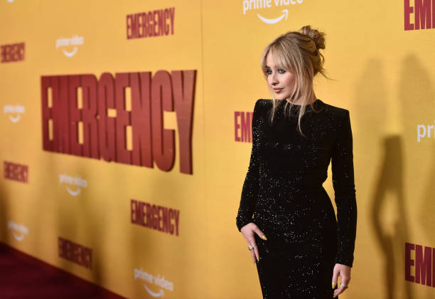 Sabrina Carpenter Attends the Los Angeles Premiere