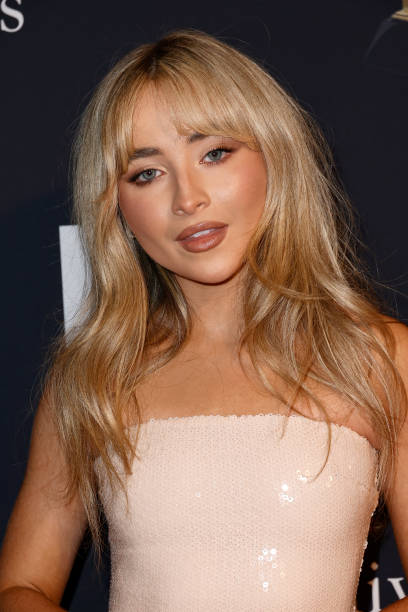 Sabrina Carpenter attends the Pre-GRAMMY Gala & GRAMMY Salute To Industry Icons Honoring Julie Greenwald & Craig Kallman at The Beverly Hilton on February 04, 2023 in Beverly Hills, California. (408×612)