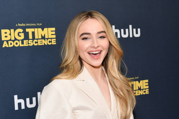 Sabrina Carpenter attends the premiere of "Big Time Adolescence" at Metrograph on March 05, 2020 in New York City. — frame 8/13 (612×408)