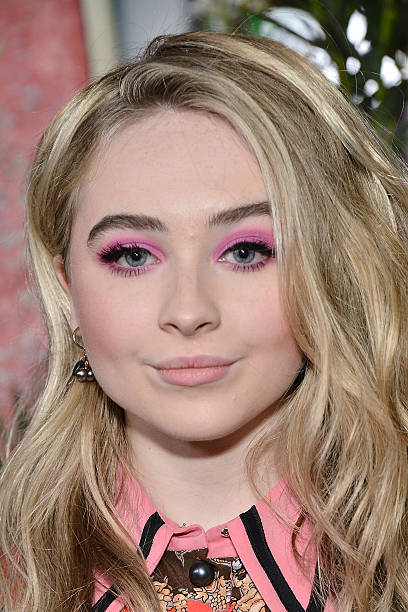 Sabrina Carpenter attends the Teen Vogue Young Hollywood 14th Annual Young Hollywood Issue at Reel Inn on September 23, 2016 in Malibu, California. — frame 2/3 (408×612)