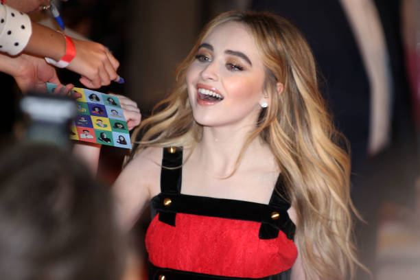 Sabrina Carpenter Attends the the Hate U Give Prem (612×408)