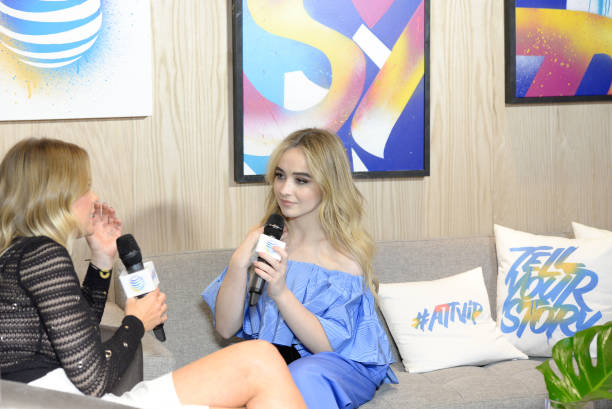 Sabrina Carpenter Fedbbf
