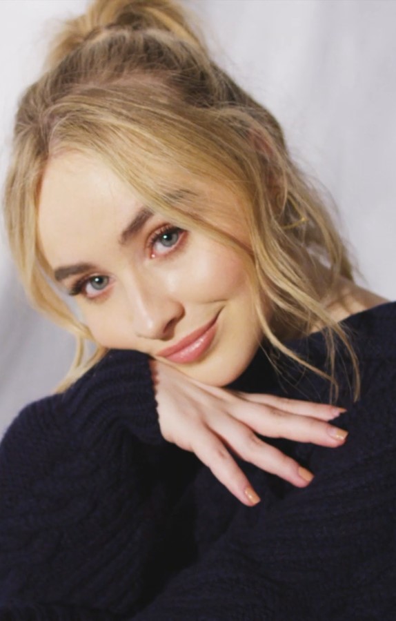 Sabrina Carpenter in a photoshoot for Converse in 2019. (574×900)