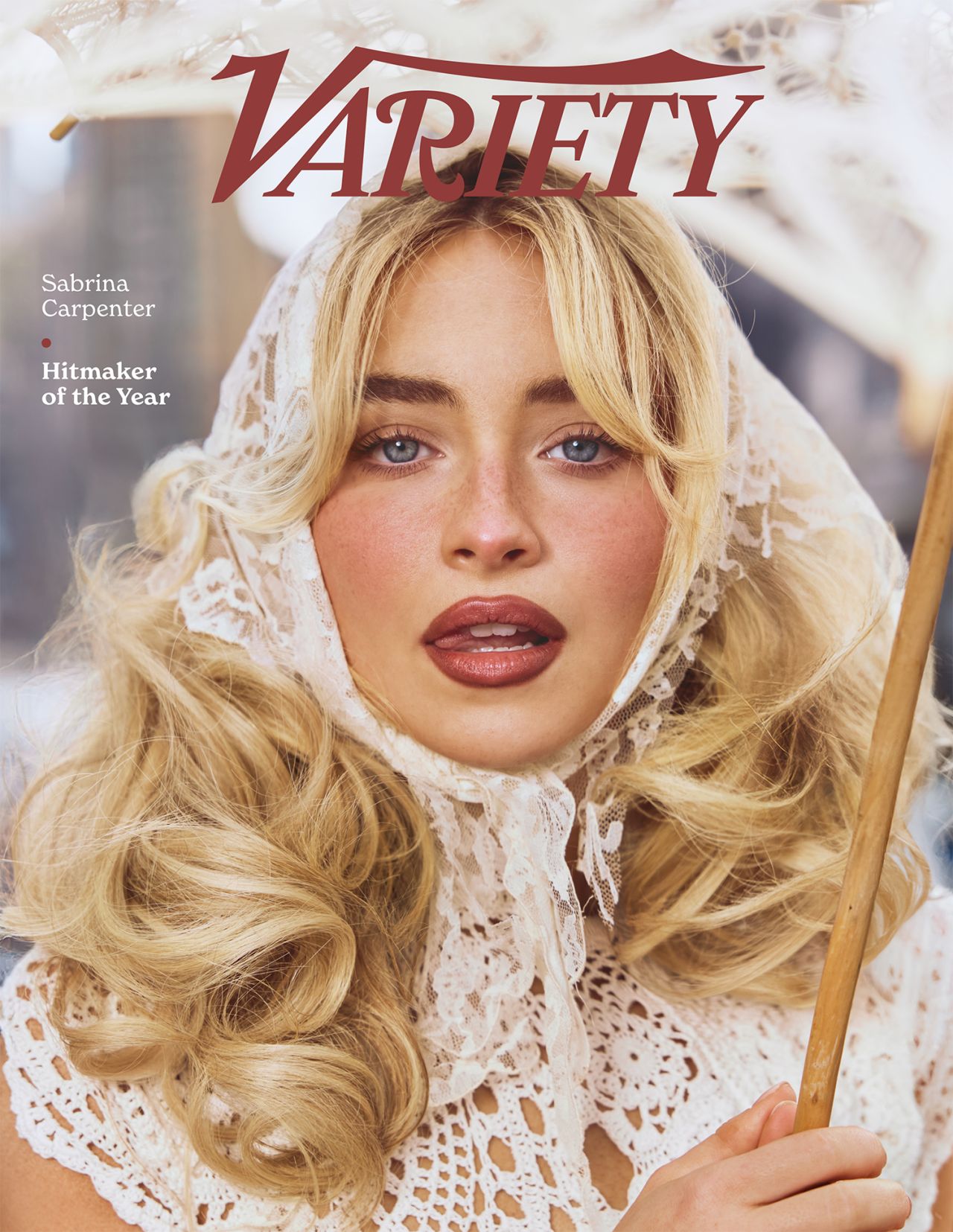 Sabrina Carpenter in Jacquemus Crochet Dress for Variety December 2025 (1280×1655)