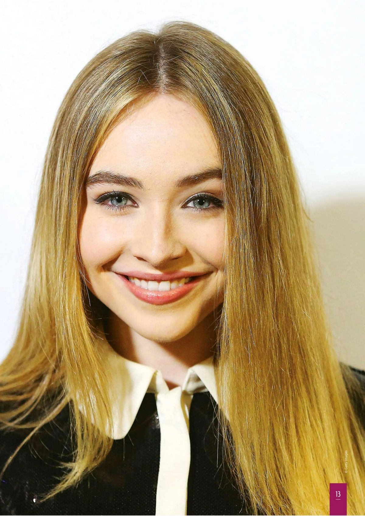 SABRINA CARPENTER in The Un Official Sabrina Carpenter Fan’s Guide, Ed4 2026 (1200×1697)