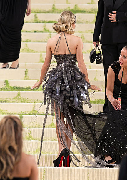Sabrina Carpenter is Seen Arriving at the 2026 Met