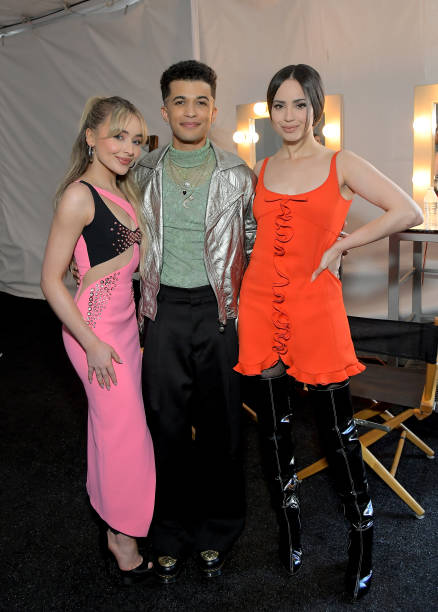 Sabrina Carpenter Jordan Fisher and Sofia Carson (438×612)