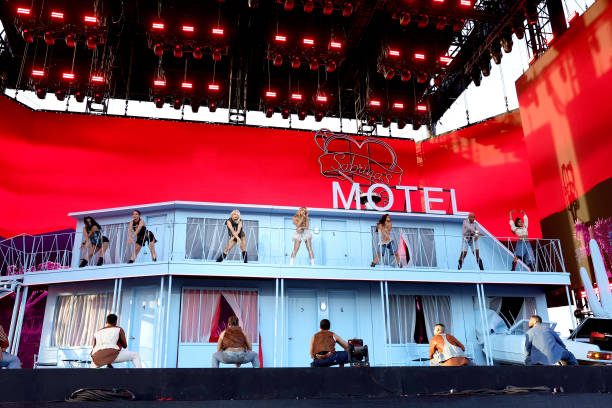 Sabrina Carpenter Performs at the Coachella Stage