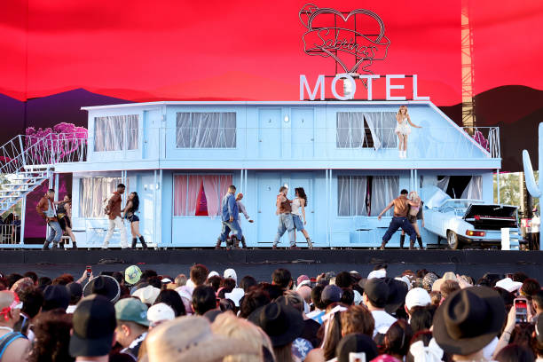 Sabrina Carpenter Performs at the Coachella Stage