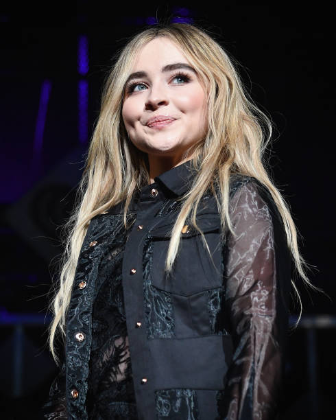 Sabrina Carpenter Performs During Kiss