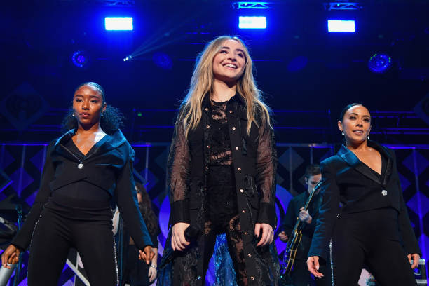 Sabrina Carpenter Performs During Kiss