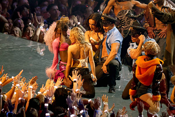 Sabrina Carpenter Performs During the 2025 Mtv Vid