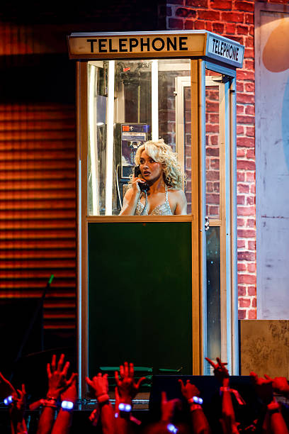 Sabrina Carpenter Performs During the 2025 Mtv Vid