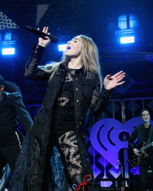 Sabrina Carpenter Performs in Concert During (490×612)
