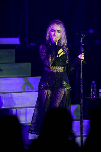 Sabrina Carpenter Performs on Stage During