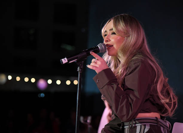 Sabrina Carpenter Performs Onstage at Teen Vogue