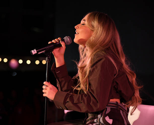 Sabrina Carpenter Performs Onstage at Teen Vogue