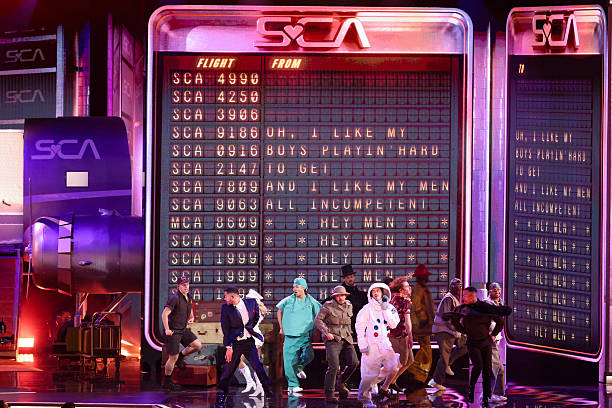 Sabrina Carpenter Performs Onstage at the Gra