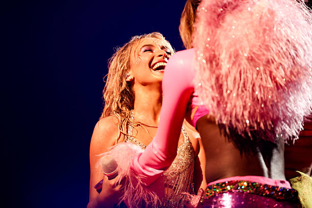 Sabrina Carpenter Performs Onstage at the Mtv Vide