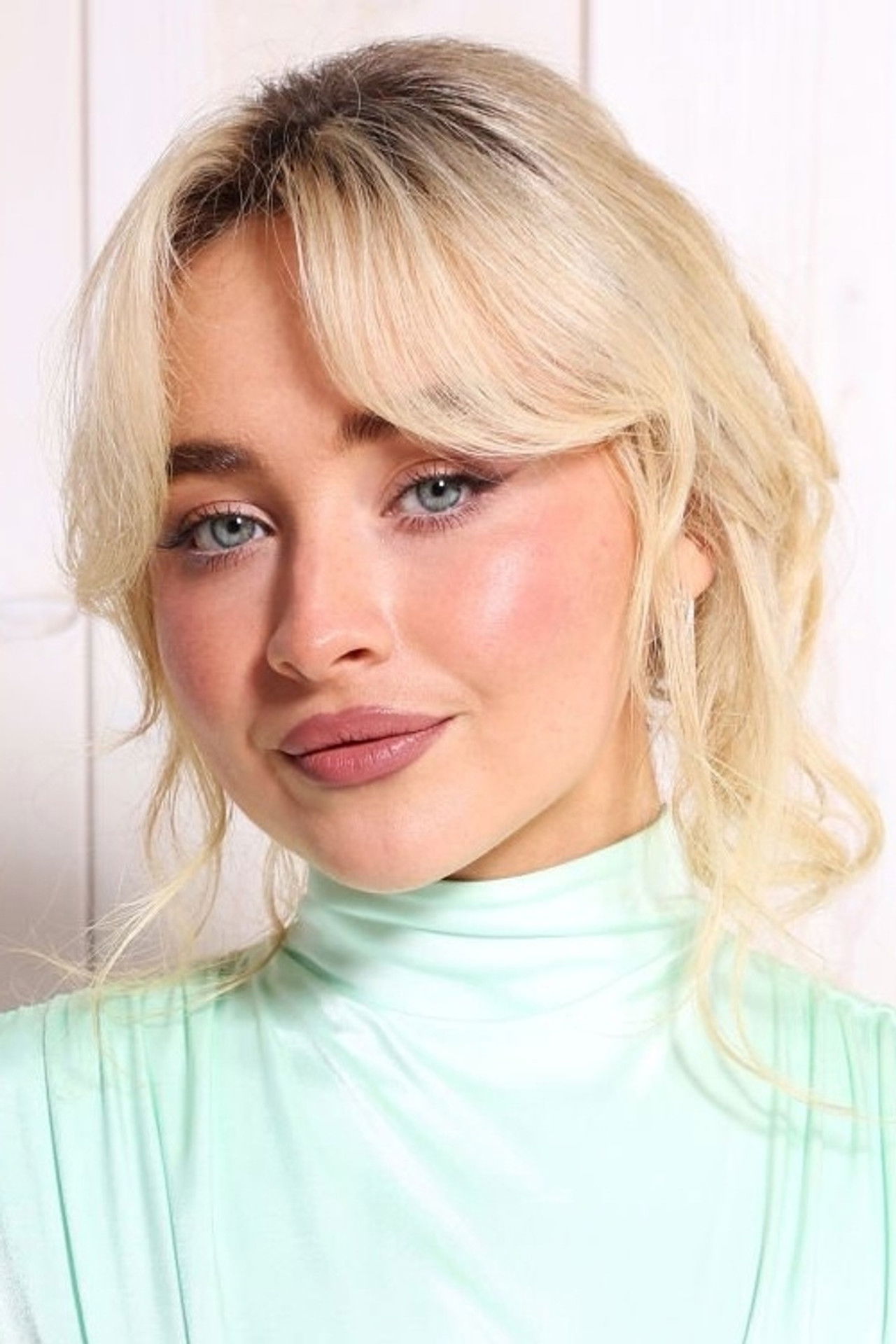 Sabrina Carpenter — Profile Photo