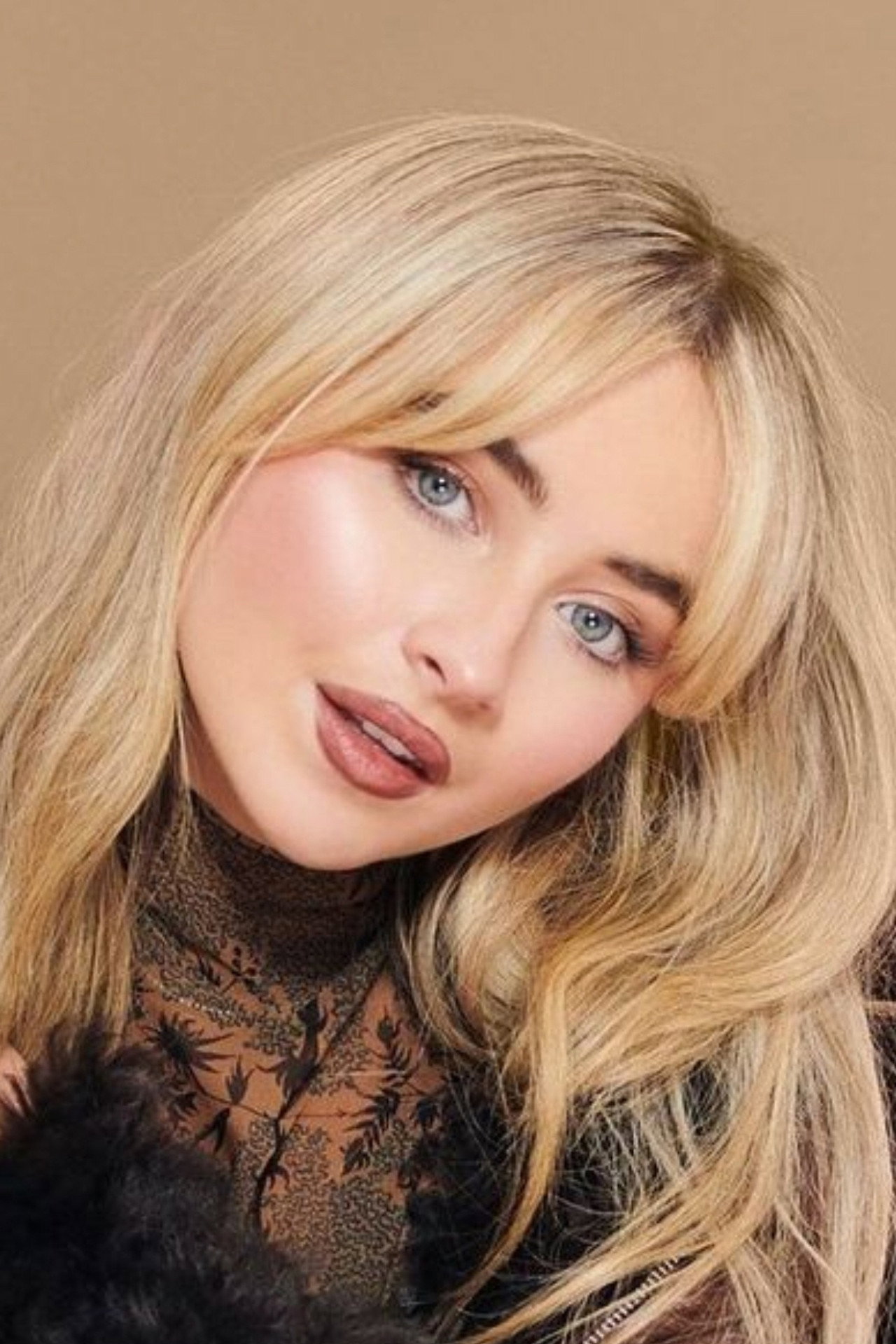 Sabrina Carpenter — Profile Photo
