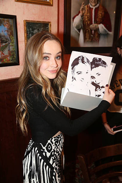 Sabrina Carpenter Promotes her Hollywood Record (408×612)