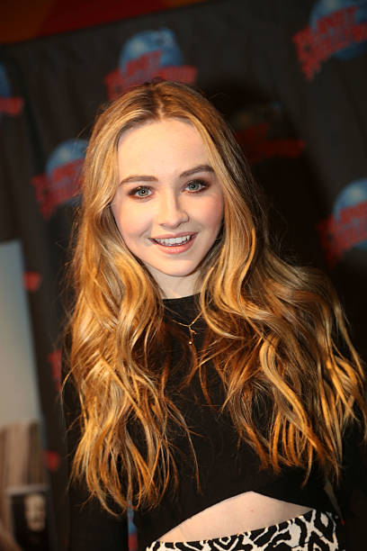 Sabrina Carpenter Promotes her Hollywood Record