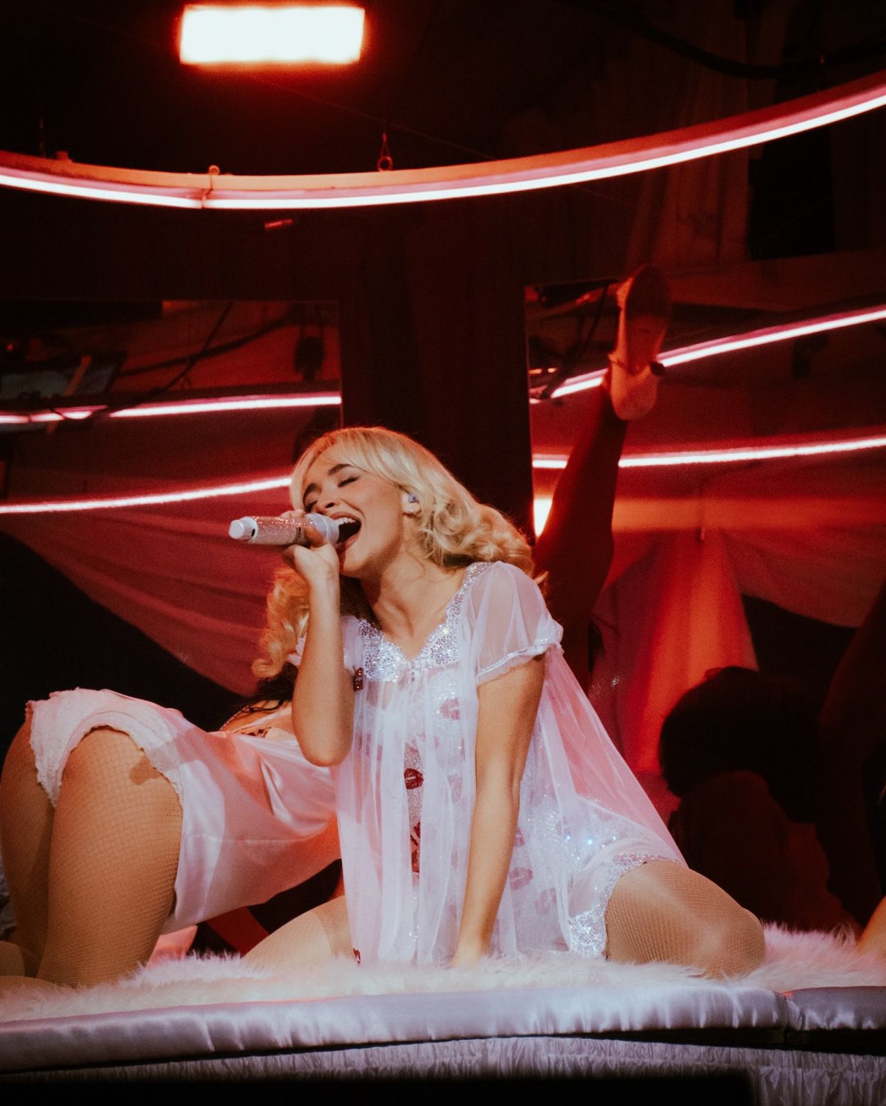 Sabrina Carpenter Rocks Co Op Live Manchester