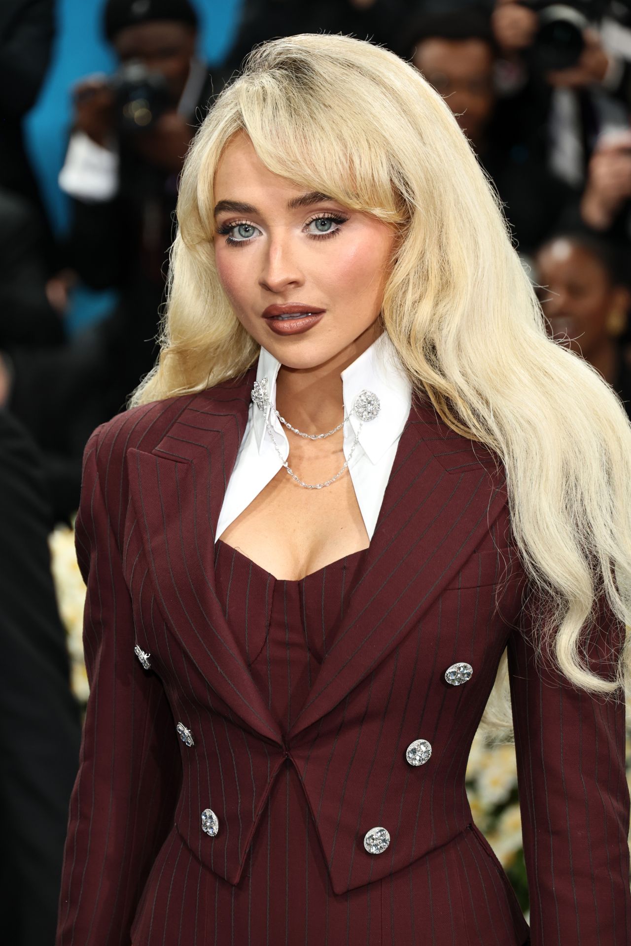 Sabrina Carpenter’s Bold Met Gala 2025 Look (1280×1920)