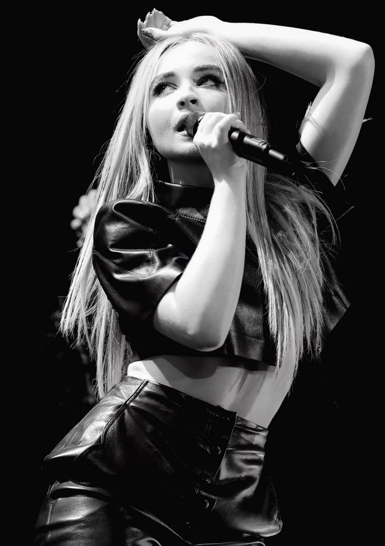 Sabrina Carpenter S Pop Goddess Glamour for 2025