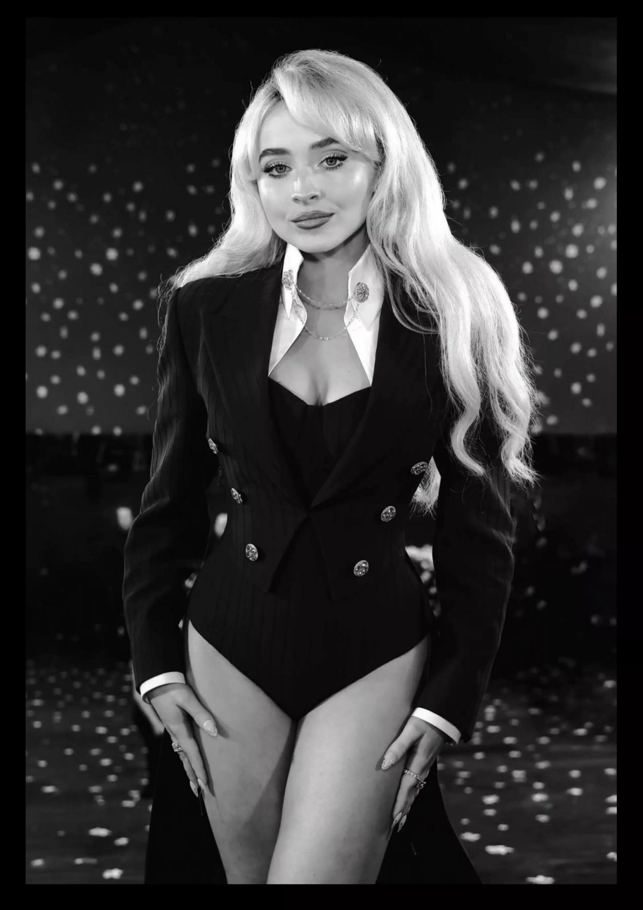 Sabrina Carpenter’s Pop-Goddess Glamour for 2025 (1280×1813)