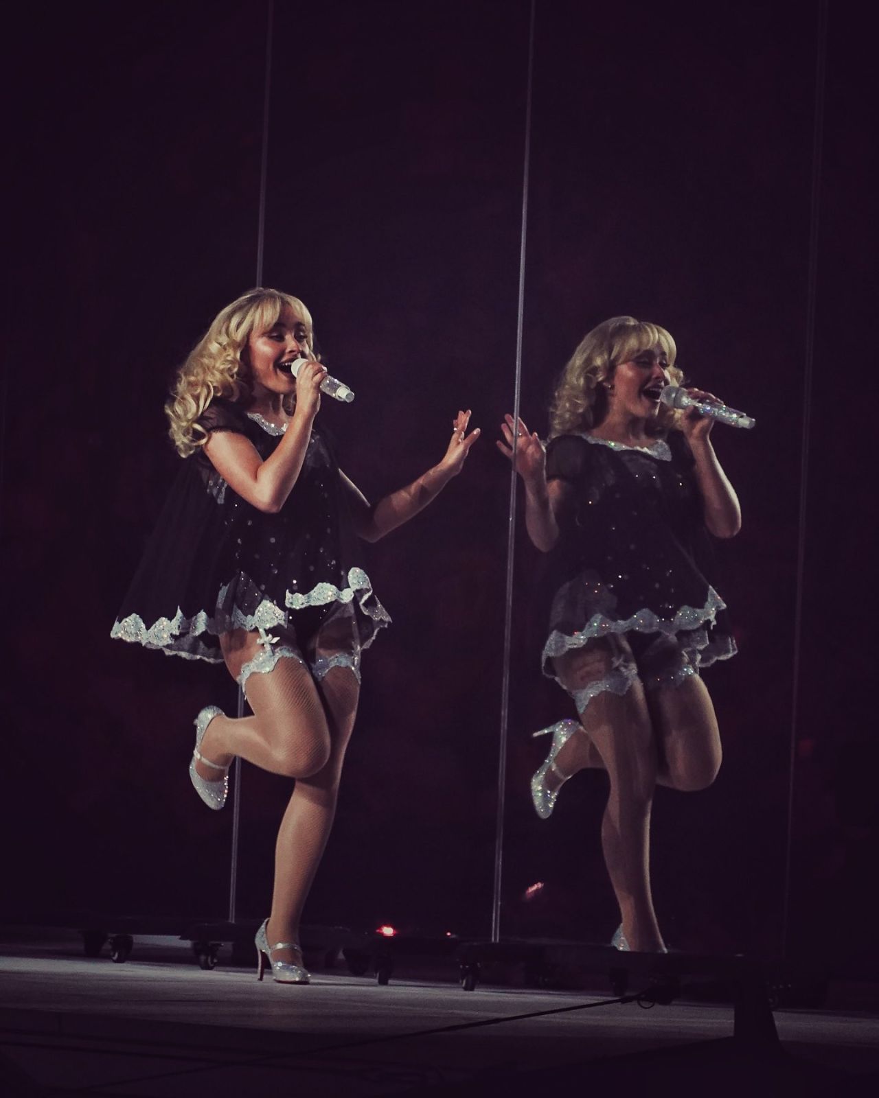 Sabrina Carpenter S Short N Sweet Tour in Paris